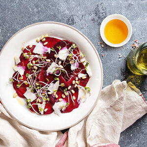 Rote Beete Carpaccio mit Honig